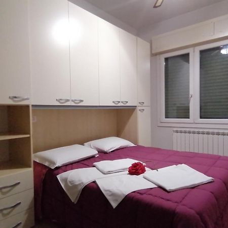 Villa Glori Affitto Camere Monolocali Карпи Экстерьер фото